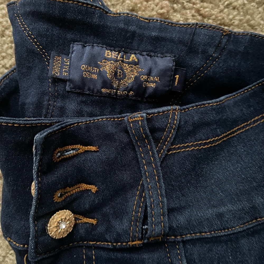 Skinny jeans